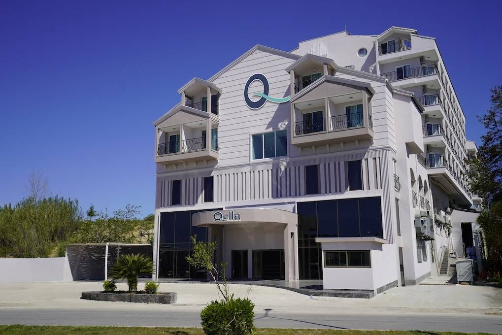 Q Ella Beach Hotel - SIDE